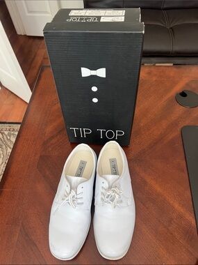 🍇🤍Tip Top Kids White Patent Tuxedo Shoes